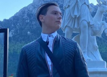 Ambasador în programul „Delegații de Tineret ai României la ONU”, fostul gojdist Tudor Florea, student la Viena, ofertă pentru bihoreni