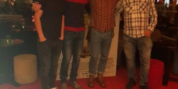 Marian Crișan își duce filmul inspirat de poveștile auzite de la bunicul său acasă, la Salonta. La Oradea, moment de reculegere pentru Ion Ruscuț