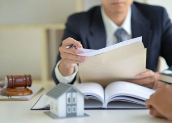 Suspendarea executării silite este limitată în timp până la soluţionarea în primă instanţă a contestaţiei la executare | Jurisprudență ÎCCJ