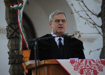 Acuzat de „spionaj în favoarea Ungariei”, pastorul Laszlo Tokes câștigă la ICCJ