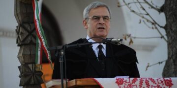 Acuzat de „spionaj în favoarea Ungariei”, pastorul Laszlo Tokes câștigă la ICCJ