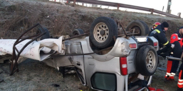 Pompierul Sorin Lup a salvat viața unei femei care s-a răsturnat cu mașina. Bărbatul a fost martor la accident