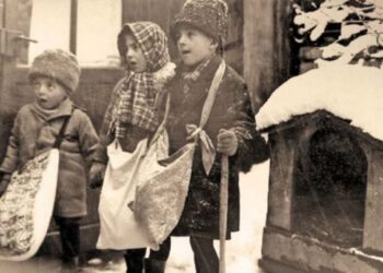 Milionarul Beni Rus, o veritabilă mărturie a Crăciunului copilăriei sale: Tremuram de a binelea de emoții și binenteles de plăcere! Era atâta bucurie și stare de bine că nimeni și nimic nu putea să ne strice fericirea zilelor de atunci.Scoteam sania din podul căuăciei și căt era zua de mare eram la săniuș pă ulița, cu schiurile pă coastă sau pă râul înghețat cu patine făcute de noi și legate cum se putea pă opincile din gumă..