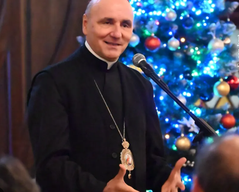 Mesajul PS Episcopul Virgil Bercea: Cristos s-a născut, „nu vă temeți”! În El biruim temerile și frica în fața necunoscutului. Rămâneți tari în credință, precum sfinții…