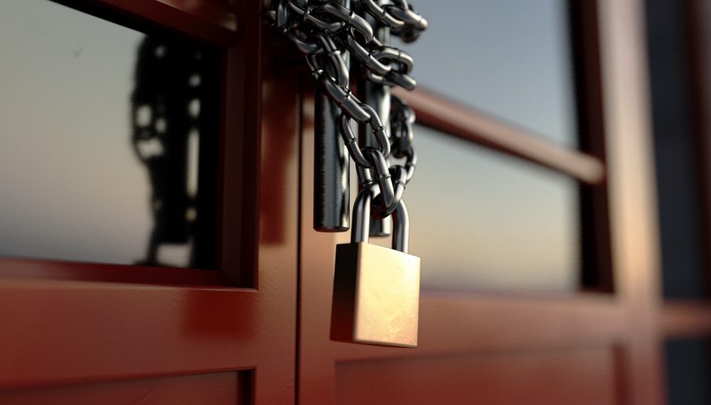 Aproape 500 de firme și-au încetat activitatea în Bihor, în primele 10 luni. Suntem în top 5