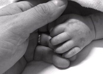 Momente sfâșietoare în familia fostului consilier județean Ioan Sala. Nepoțelul său a devenit îngeraș