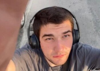 Un adolescent din Oradea a plecat ieri la cumpărături și nu s-a mai întors. Familia îl caută disperată