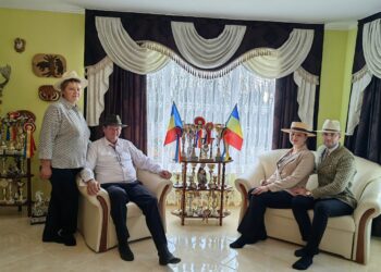 Absolventă a trei facultăți – Drept, Protecția Mediului și Silvicultură, șefă de promoție la două dintre ele, Natalia Fitero Balotă e moștenitoarea celei mai mari herghelii de cai semigrei din România, la Săcueni