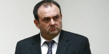 Tribunalul Bihor menține măsurile asiguratorii asupra averilor șefilor din Vamă care ar fi protejat doi oameni de afaceri care au vândut 6,5 milioane litri motorină fără a plăti acciză și TVA