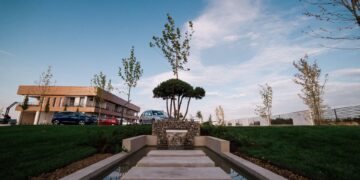 Claudiu Keșeru, gest impresionant pentru o familie cu 8 copii. Le-a pus la dispoziție complexul său de 2 milioane de euro pentru o scurtă vacanță