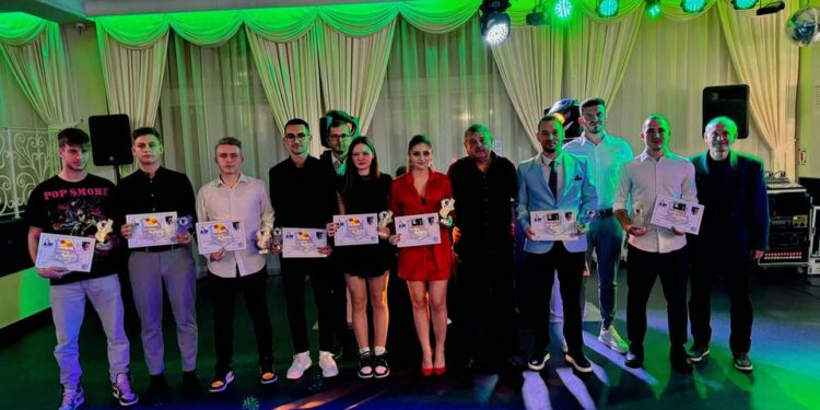 Cine sunt cei mai talentați și cei mai de perspectivă arbitri din Bihor