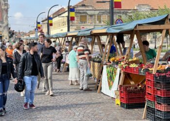 Târgul produselor bihorene se mută din Piața Unirii sub pasajul Vulturul Negru