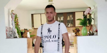 Monstrul din Hotar, acuzat că oferea canabis și 3 CMC pentru sex unor adolescente rămâne în arest