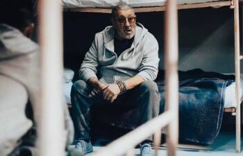 Orădenii pot afla ce se ascunde în spatele visului unui actor de a pune în scenă „Visul unei nopţi de vară” de William Shakespeare cu un grup de deţinuţi dintr-un penitenciar. Serghei Mizil, șeful deținuților