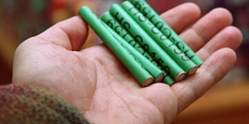 Avocatul Poporului solicită interzicerea utilizării, comercializării, producerii și importului  de articole pirotehnice tip „petarde”