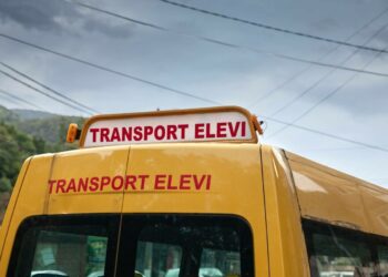 CNCD a amendat Ministerul Educației pentru discriminarea elevilor navetiști