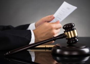 Citarea părții civile în cauzele având ca obiect revocarea amânării aplicării pedepsei sau revocarea suspendării executării pedepsei sub supraveghere la sesizarea serviciului de probațiune |Practică neunitară