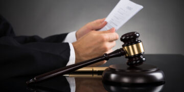 Citarea părții civile în cauzele având ca obiect revocarea amânării aplicării pedepsei sau revocarea suspendării executării pedepsei sub supraveghere  la sesizarea serviciului de probațiune |Practică neunitară