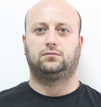 Hoțul care a prădat casa unui avocat din zona Ștei, jefuit de doi tâlhari. Unul dintre tâlhari, capturat în Spania