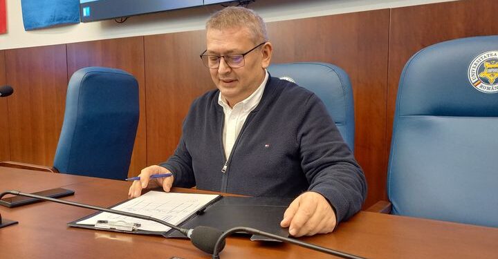 Dezbatere pe tema Cartei Universității Oradea. S-au primit numeroase amendamente