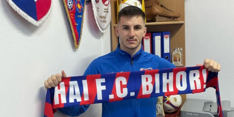 Mihai Gîdea la FC Bihor. Tânărul a îmbrăcat de două ori tricoul de campion cu CFR Cluj
