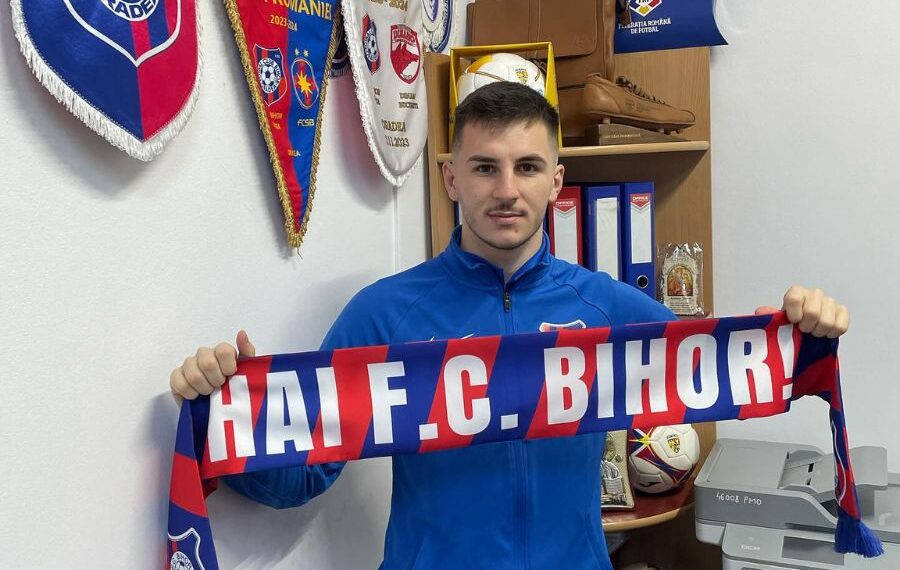 Mihai Gîdea la FC Bihor. Tânărul a îmbrăcat de două ori tricoul de campion cu CFR Cluj