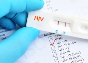 Un tânăr de 24 de ani, cuceritor de profesie, condamnat pentru transmiterea HIV-SIDA, în forma tentativei