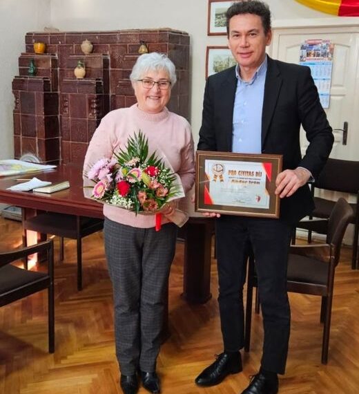 Cine e profesoara care după 38 de ani la catedră, tabară organizată după o idee originală, 17 ani de gimnastică de recuperare pentru vârstnici a luat premiul Pro Civitas