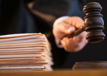 În cazul acţiunii în revendicare imobiliară a unui bun proprietate comună pe cote-părţi Codul civil instituie o excepţie de la opozabilitatea hotărârii judecătoreşti | Jurisprudență ÎCCJ