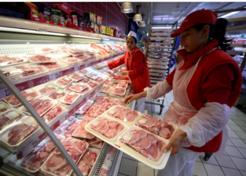 Alertă alimentară în magazinele românești: E-Coli și stafilococ auriu, în carnea de pui și de porc