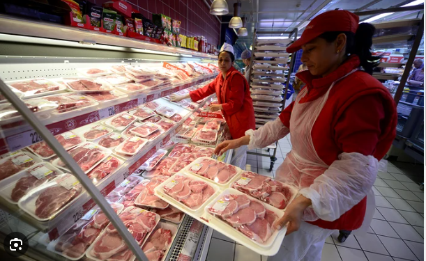 Alertă alimentară în magazinele românești: E-Coli și stafilococ auriu, în carnea de pui și de porc