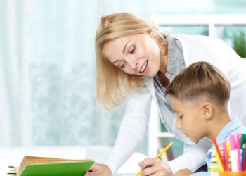 Sancțiuni pentru profesorii care fac meditații contra cost cu elevii de la clasă. Până la 2 ani închisoare