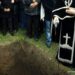 Preot sancționat cu 5.000 lei daune morale și dojană arhierească după ce a refuzat să facă o înmormântare