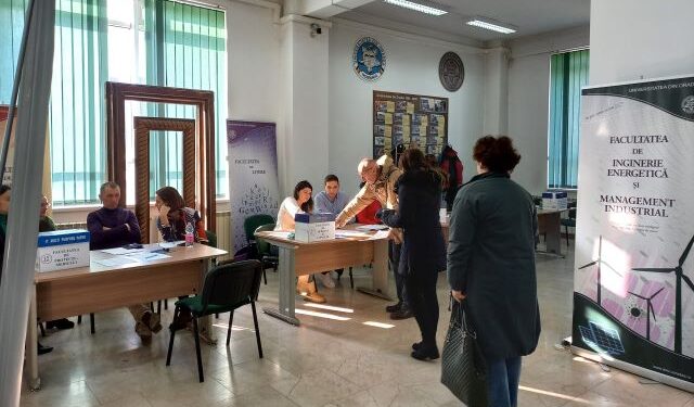 Cadrele didactice ale Universității din Oradea și-au ales senatorii