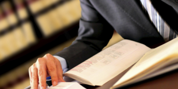 Neexecutarea obligației de a emite dispoziția de restituire a imobilelor preluate în mod abuziv de stat stabilită printr-o hotărâre judecătorească, fapta licită a entității notificate | Jurisprudență ÎCCJ