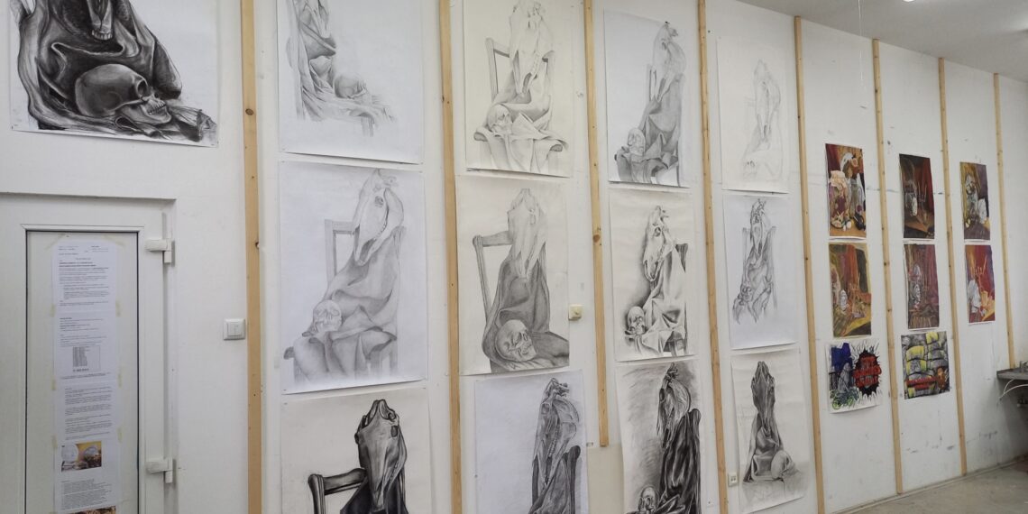 Studenții orădeni de la Arte Vizuale din nou în fața publicului – viitorii artiști tot mai interesați de noile tehnologii