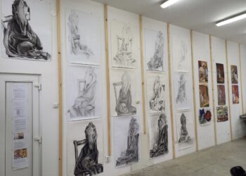 Studenții orădeni de la Arte Vizuale din nou în fața publicului – viitorii artiști tot mai interesați de noile tehnologii
