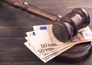 Cheltuieli de judecată solicitate pe cale separată ocazionate de judecata cererii de strămutare, incident procedural | Jurisprudență ÎCCJ