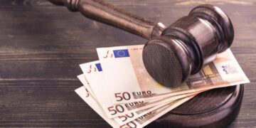 Cheltuieli de judecată solicitate pe cale separată ocazionate de judecata cererii de strămutare, incident procedural | Jurisprudență ÎCCJ