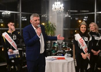 GALERIE. High life-ul orădean a petrecut la Balul Scafandrilor. Cine sunt Miss & Mister Nautilus 2024