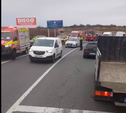 Doi oameni la spital după un accident între Biharia și Oradea