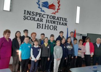 20 de elevi din școlile bihorene vor primi burse de studiu de 2.000 lei prin Pro Bambini. Cum au fost aleși