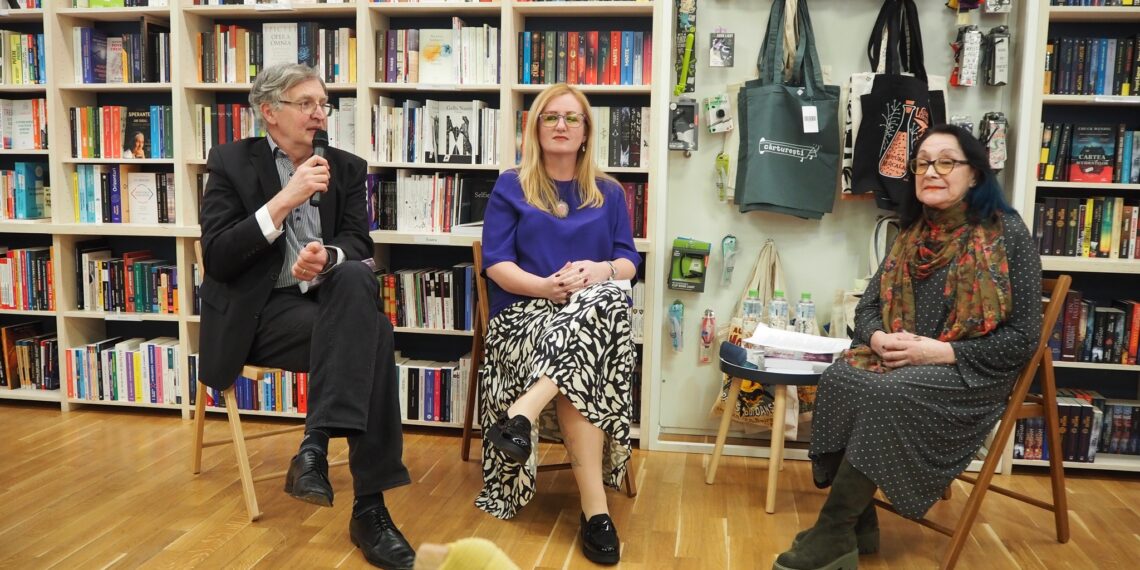 Max, unicul supraviețuitor al unui accident aviatic din copilărie, și-a început călătoria la Oradea. Profesoara Claudia Elena Peter i-a dat viață