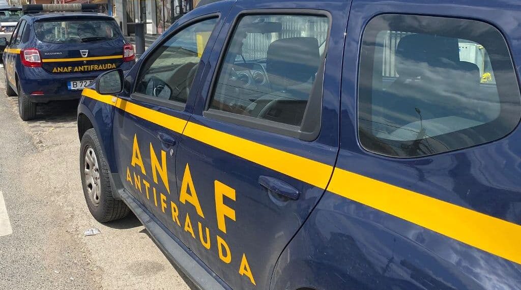 Inspectorii ANAF vor primi arme și vor putea face anchete fiscale fără să mai fie necesare anchete penale