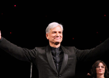 Doliu în lumea muzicii. Leontin Ciucur: Contribuția sa la Ansamblul Artistic Profesionist Crișana, prin crearea și orchestrarea unei excepționale Suite de jocuri moldovenești….