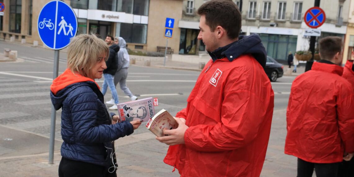 Au împărțit orădenilor romane de dragoste precum ,,Adam și Eva’’  de Liviu Rebreanu sau ,,Maitreyi’’ de Mircea Eliade