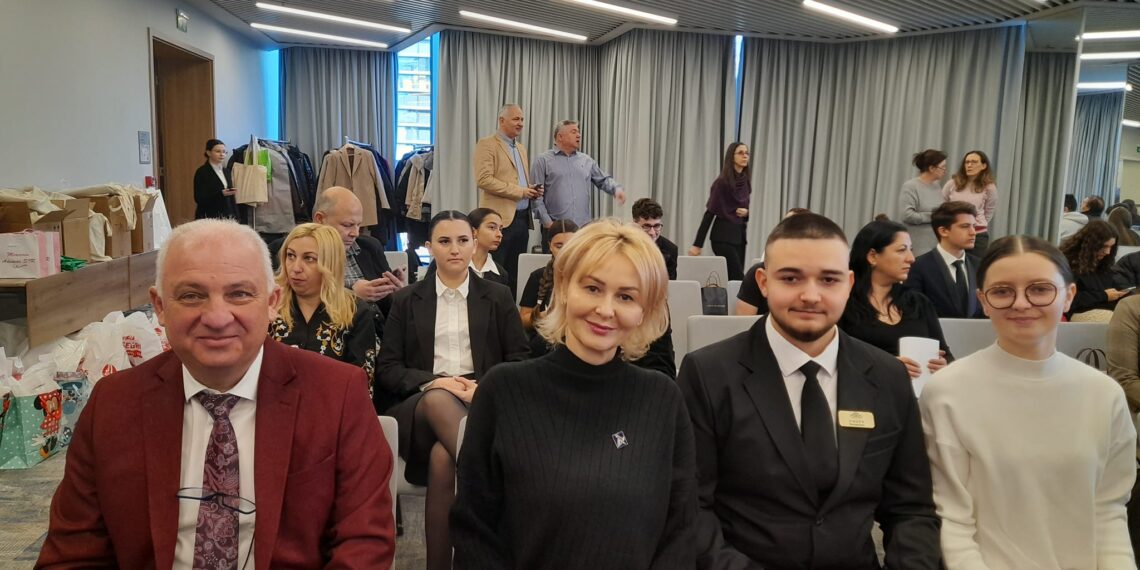 Doi elevi de la Horea Marghita, printre cei mai buni din țară în servicii hoteliere. Pregătiți de  Ambasadorul Erasmus România, Gabriela Sabău