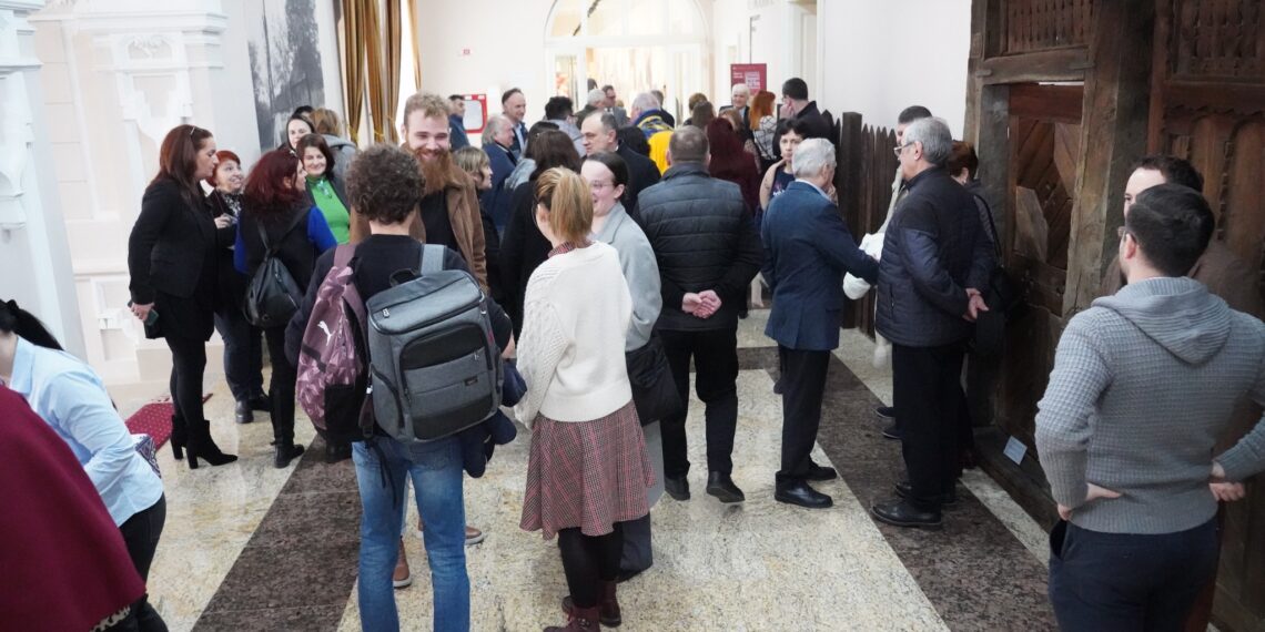 Lansare în lacrimi.Una din sălile secției de etnografie a Muzeului Țării Crișurilor poartă numele profesorului Barbu Ștefănescu