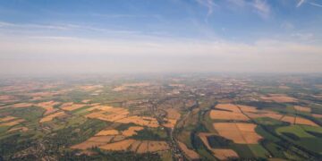 Măsurile de reglementare a vânzării terenurilor agricole situate în extravilan sunt constituționale