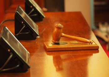 Pe perioada stării de urgență prescripția răspunderii penale a fost suspendată | Practică neunitară
